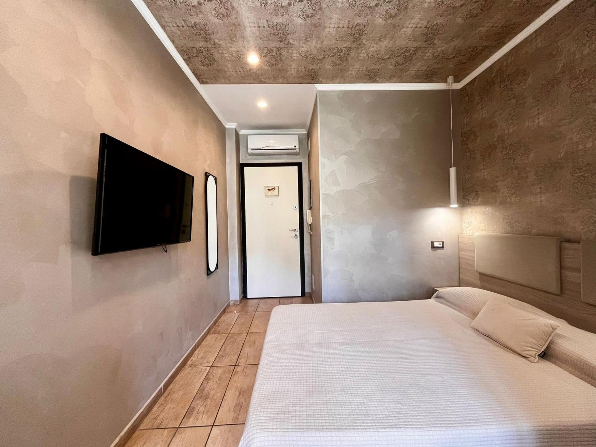 Marilena Hotel Арма ди Таджия Екстериор снимка